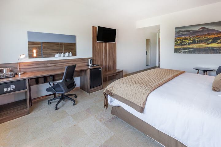 Room 14 of 27