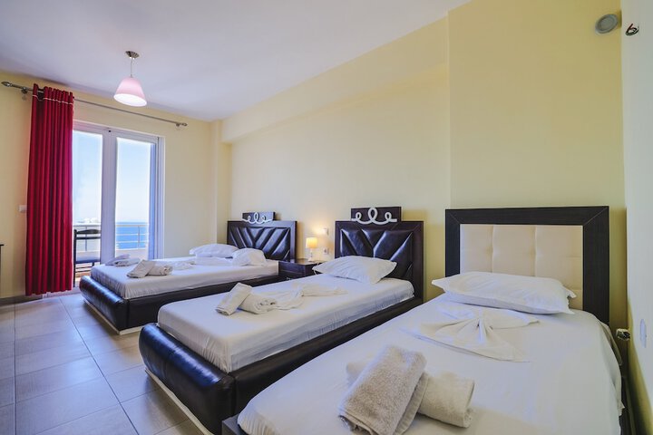 Room 20 of 84