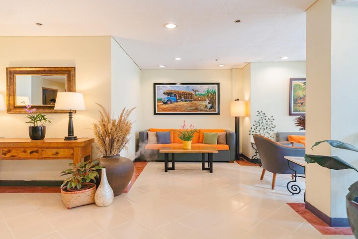 Guest Lobby