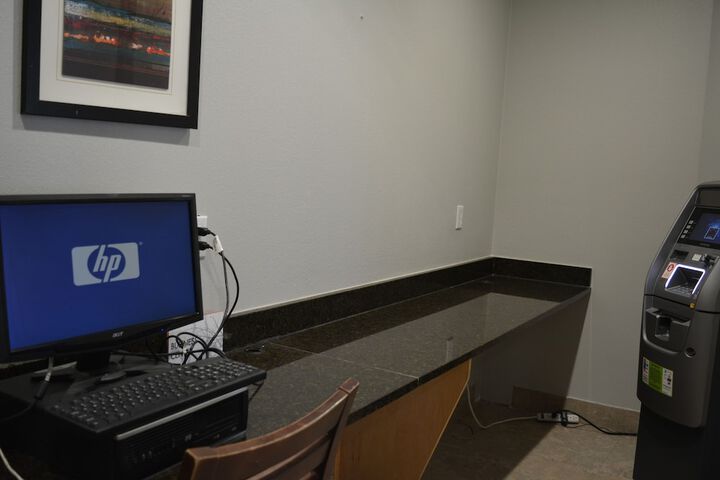 Business Center 51 of 53