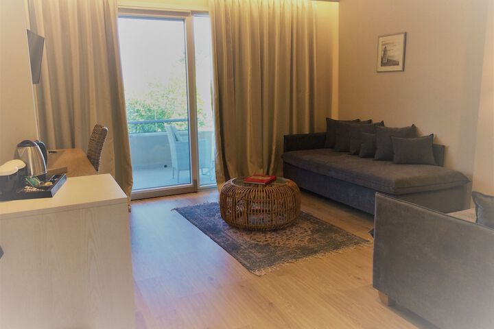 Room 50 of 125