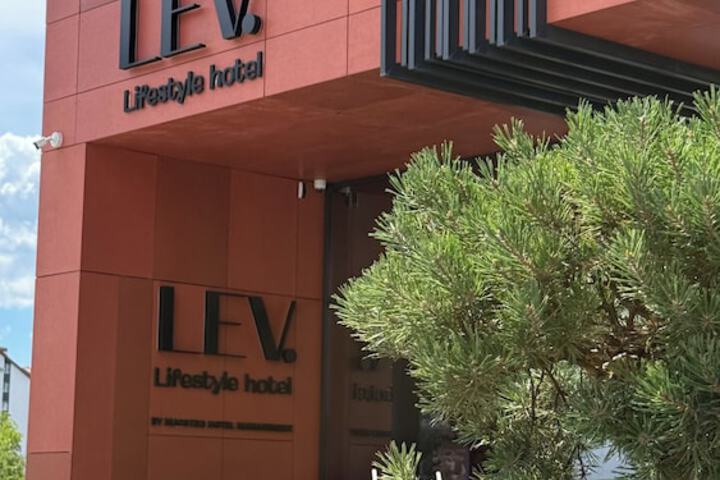 LEV Lifestyle Hotel - Maestro