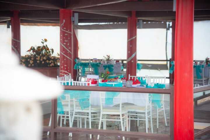 Dining 96 of 149