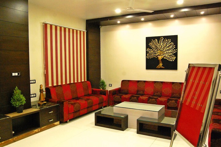 Hotel Interior 4 of 29