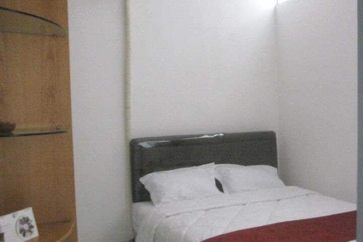 Room 6 of 21