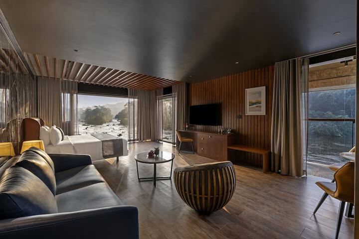 Room 9 of 45