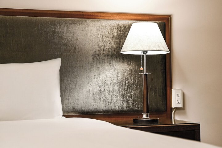 Room 33 of 72
