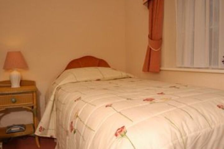 Room 5 of 24