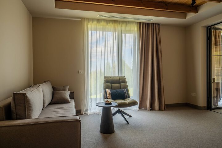 Room 41 of 50