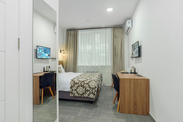 Room 20 of 71
