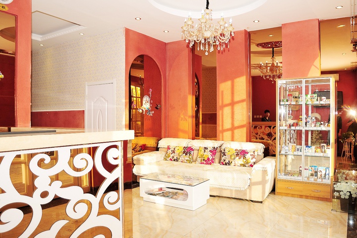 Hotel Interior 10 of 15