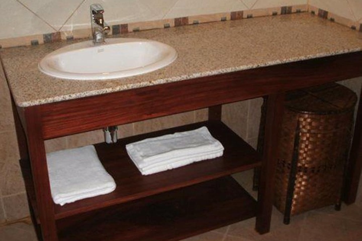 Room 15 of 27