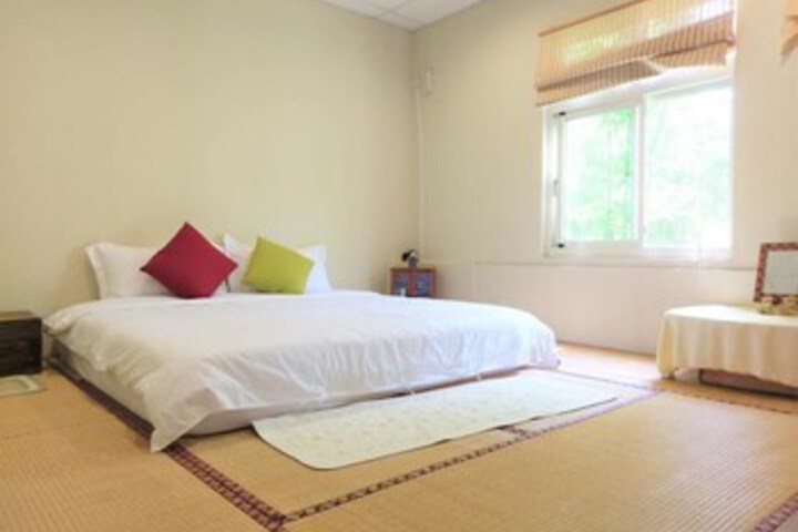 Room 20 of 37