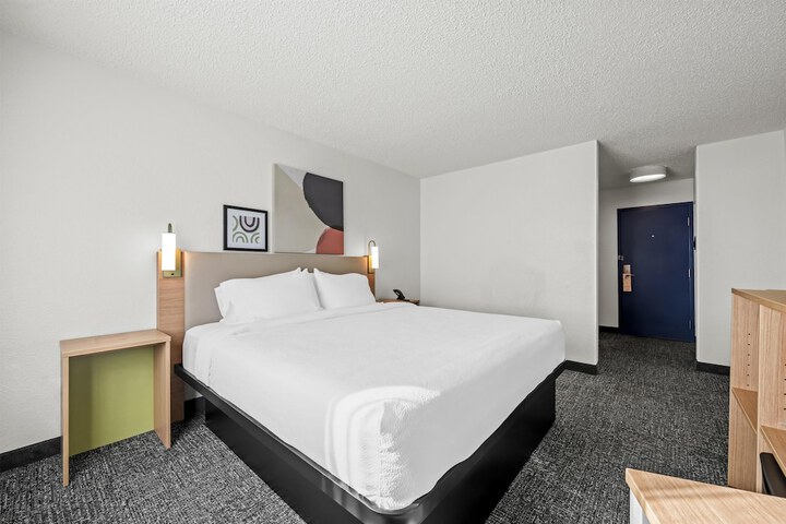 Room 18 of 50