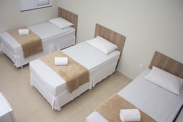 Room 8 of 16