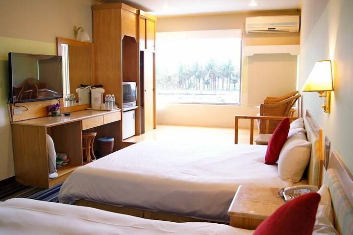 Room 28 of 61