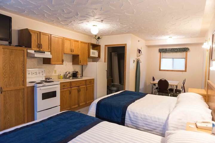 Room 8 of 40