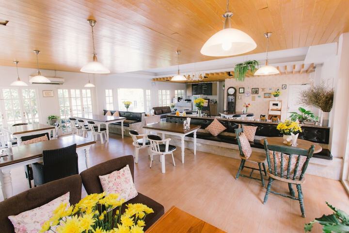 Dining Photos