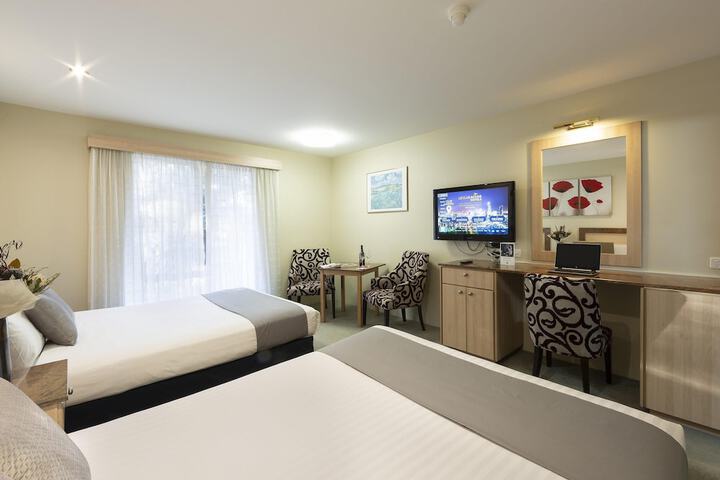 Room 12 of 61