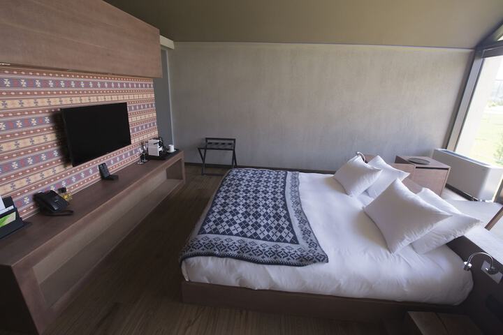Room 5 of 129