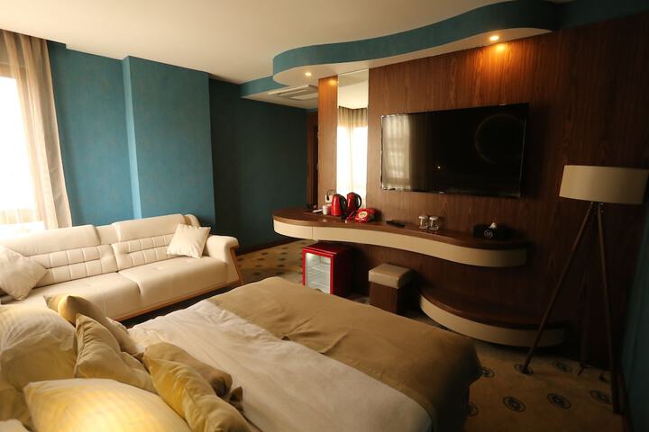 Room 8 of 46