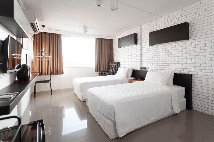 Room 7 of 47