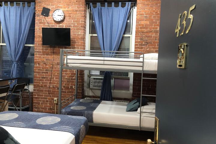Room 14 of 69
