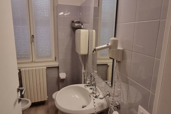 Room 54 of 86