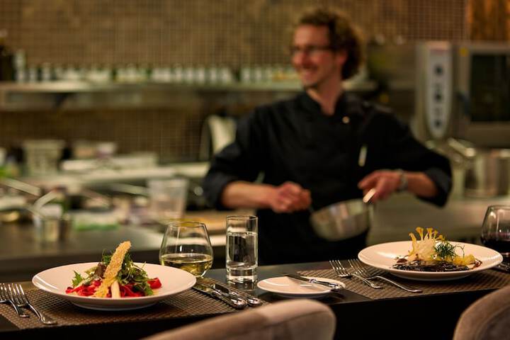 Dining 41 of 54