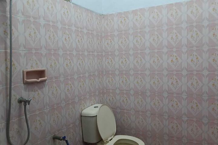 Room 30 of 48