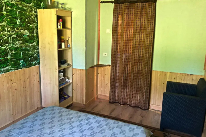 Room 3 of 12
