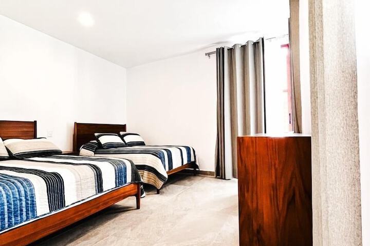 Room 4 of 24