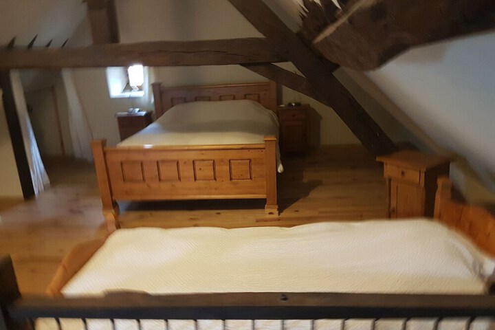 Room 3 of 61