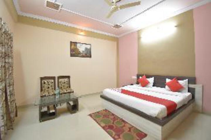 Room 2 of 23
