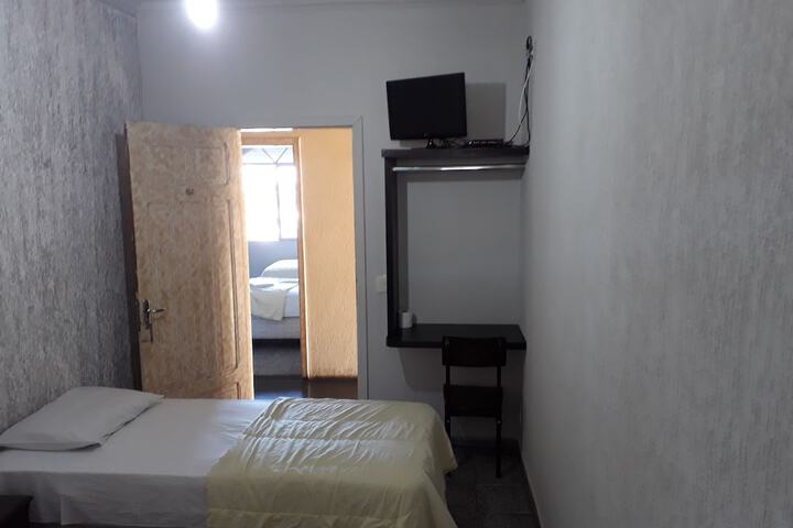 Room 30 of 98