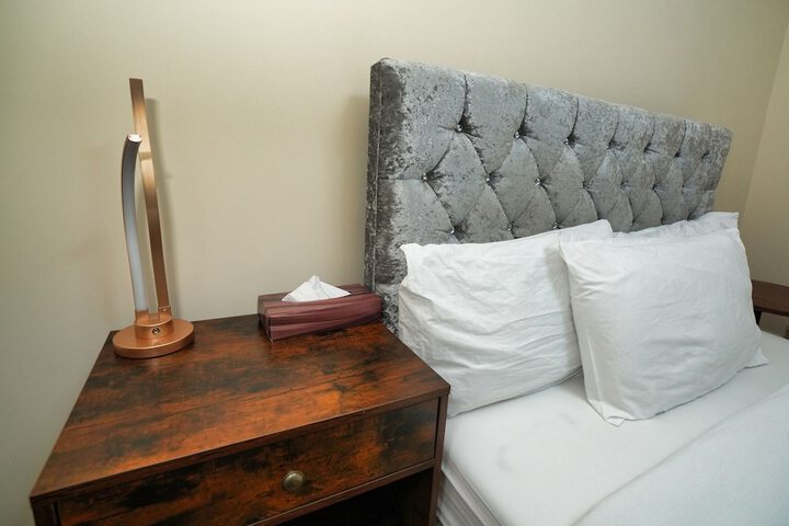 Room 26 of 121