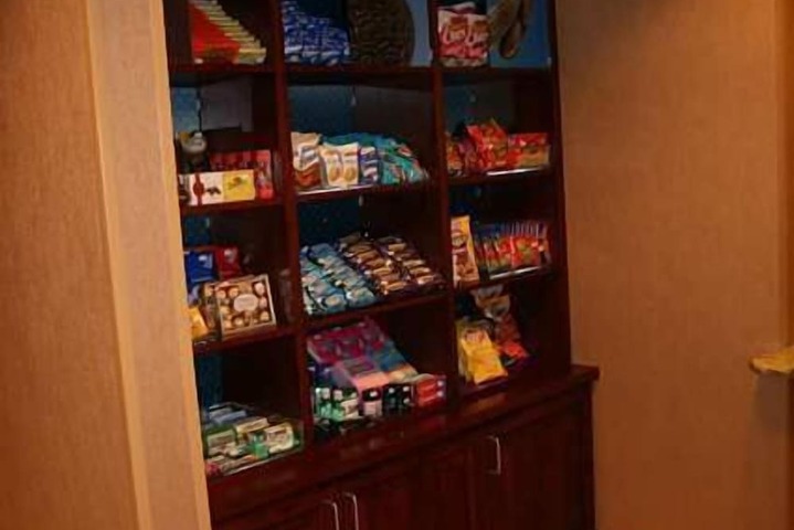 Snack bar