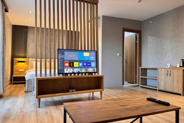 Room 15 of 31