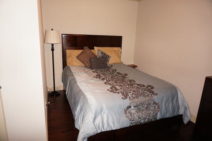 Room 26 of 210