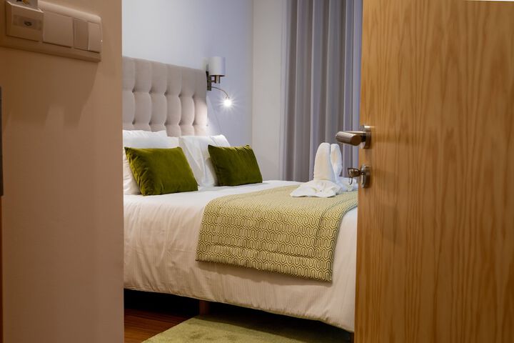 Room 43 of 85