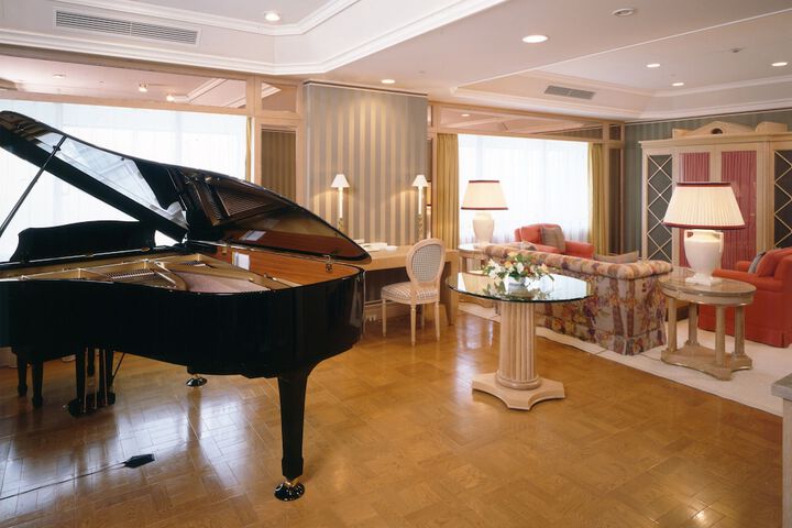 Room 9 of 89