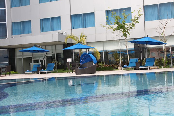 Pool Hotel