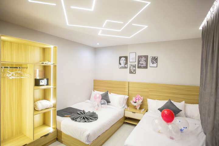 Room 14 of 75