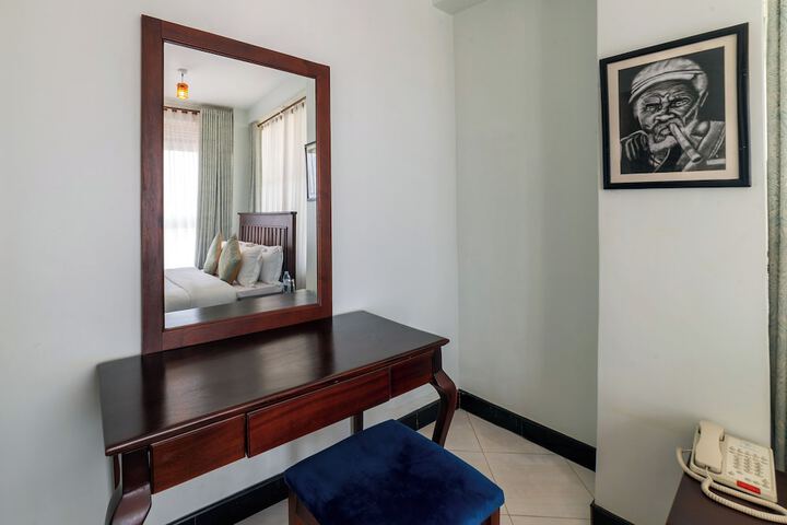 Room 18 of 112