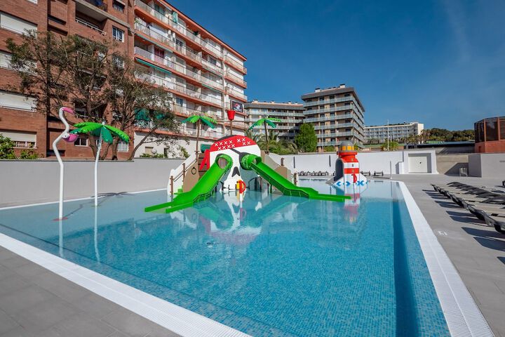 Pool Hotel