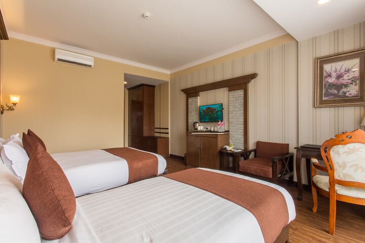 Room 43 of 85