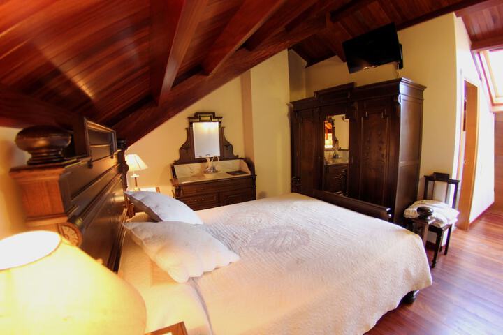 Room 21 of 40