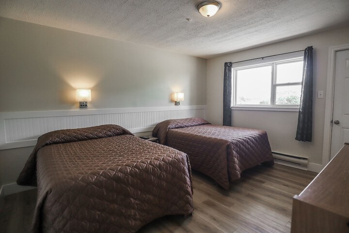 Room 8 of 27