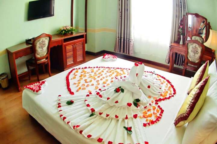 Room 4 of 55
