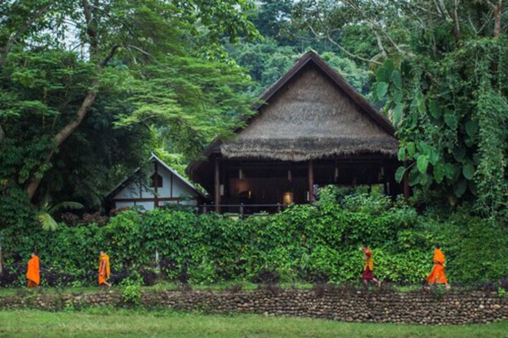 Hotel Exterior 132 of 154